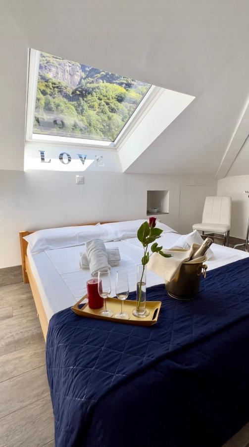 Hotel Della Posta Biasca Bagian luar foto