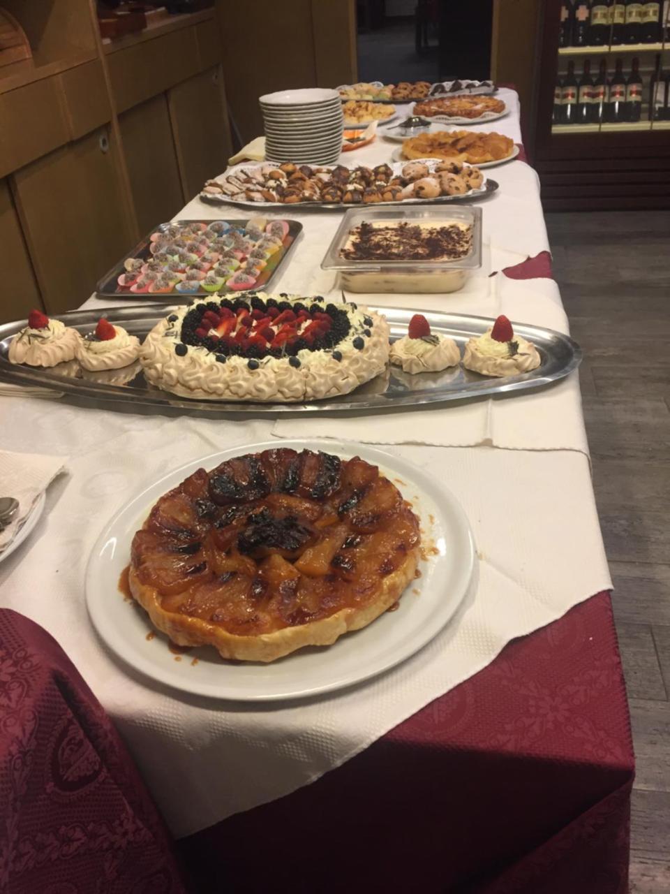 Hotel Della Posta Biasca Bagian luar foto