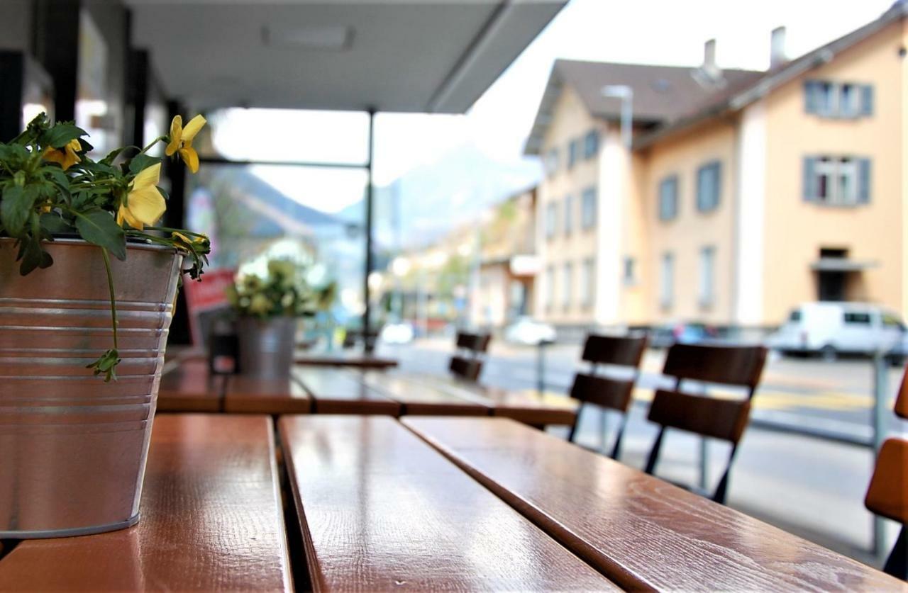 Hotel Della Posta Biasca Bagian luar foto